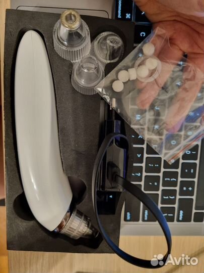 Устройство CurrentBody Microderm от черных точек