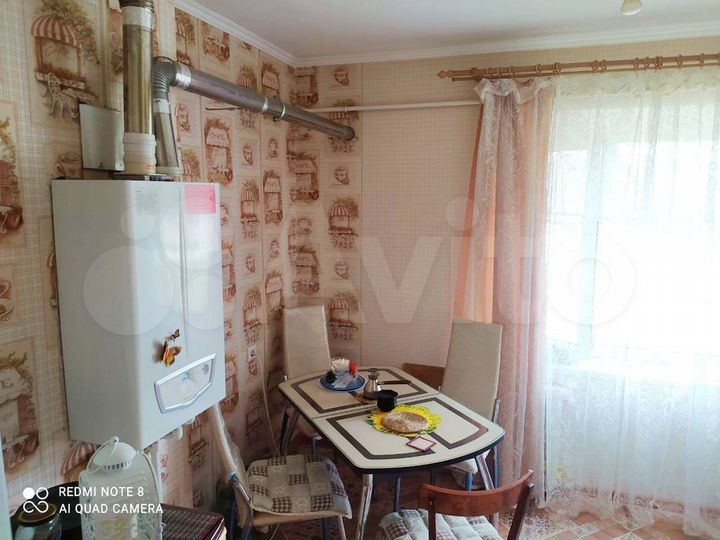 2-к. квартира, 50 м², 3/3 эт.