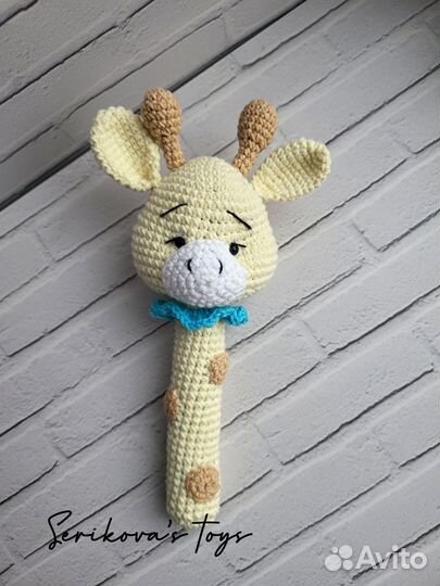 Погремушка для малыша вязаная погремушка