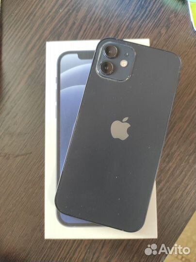 Телефон iPhone 12 64gb