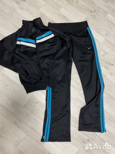 Костюм спортивный nike
