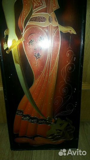 Картина медная чеканка барельеф девушка меч голова