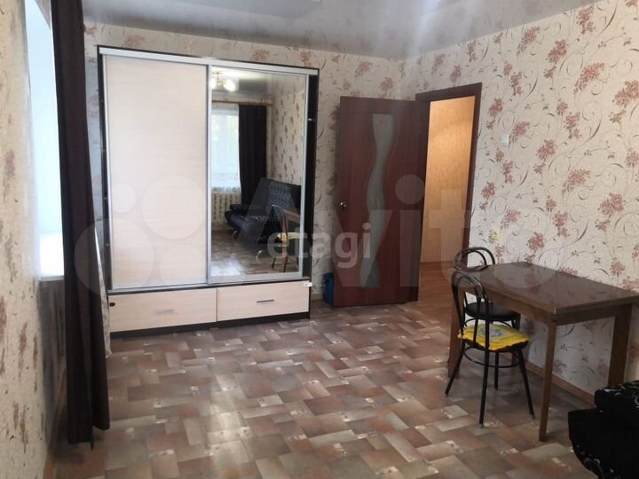 2-к. квартира, 53 м², 2/5 эт.