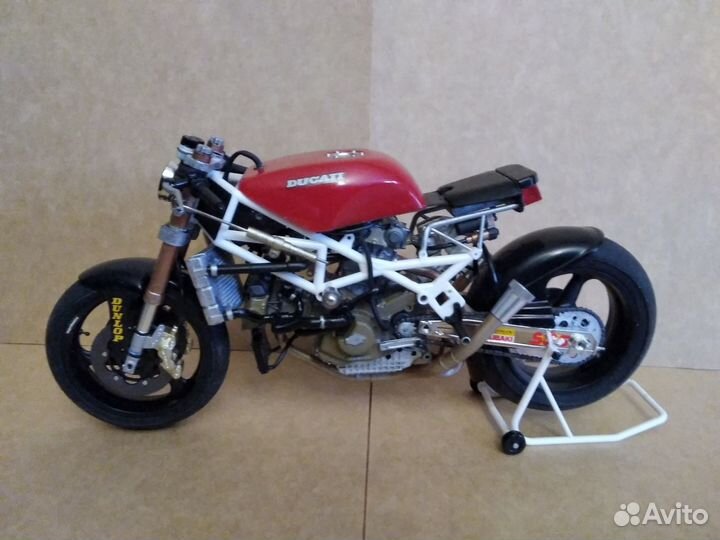 Tamiya 1/12 custom. Ducati 888. Модель мотоцикла