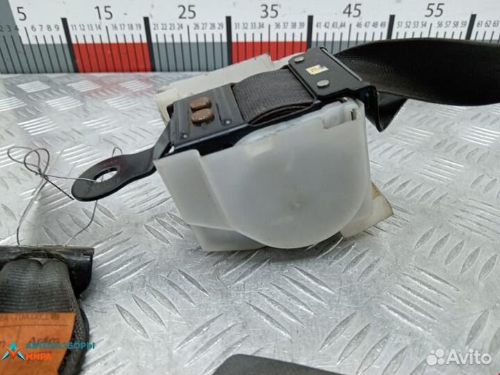 Ремень безопасности Mitsubishi L200 3 2002