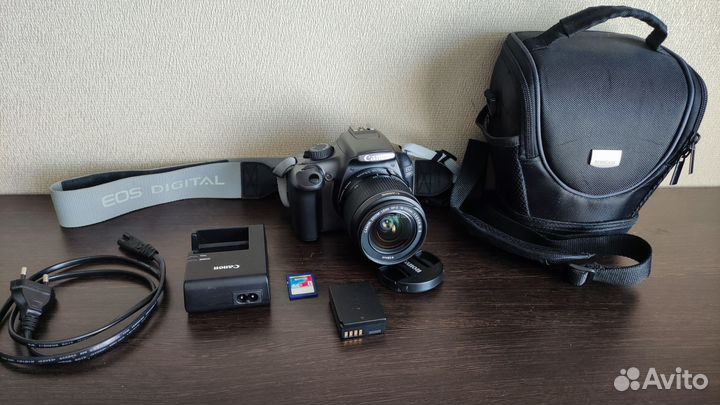 Фотоаппарат Canon EOS 1100D