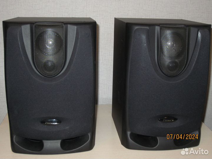 Продам колонки Philips