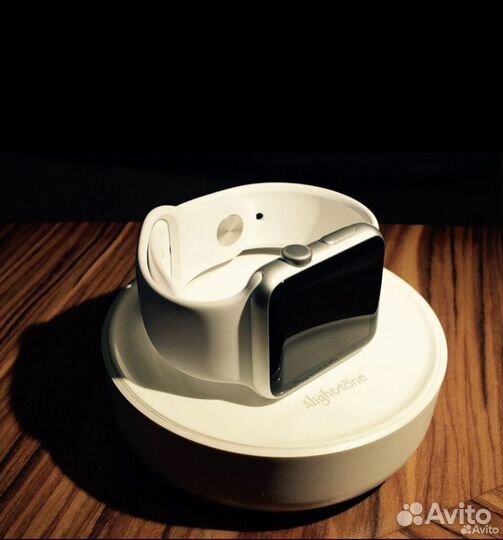 Зарядная станция для Apple Watch