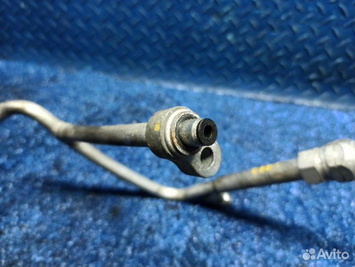 Трубка кондиционера Cadillac Escalade 3