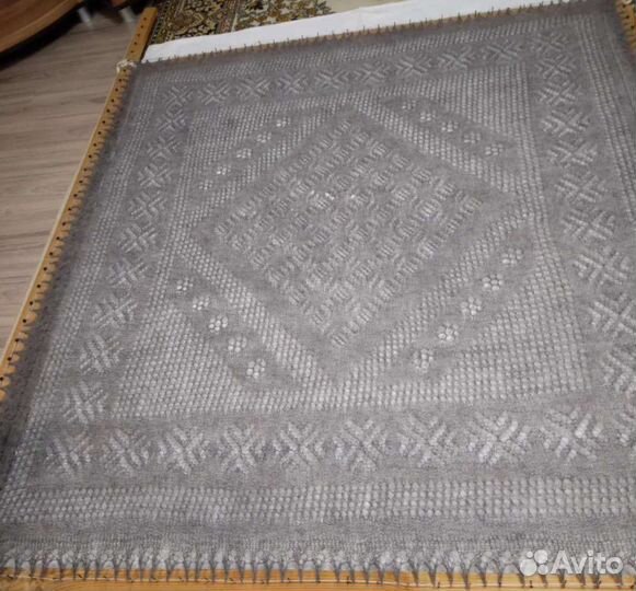 Оренбургские палантины и паутинки