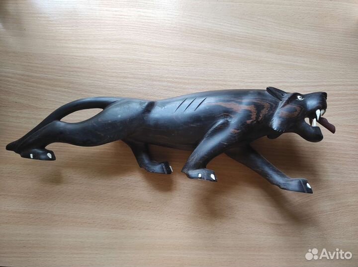 Африканская статуэтка