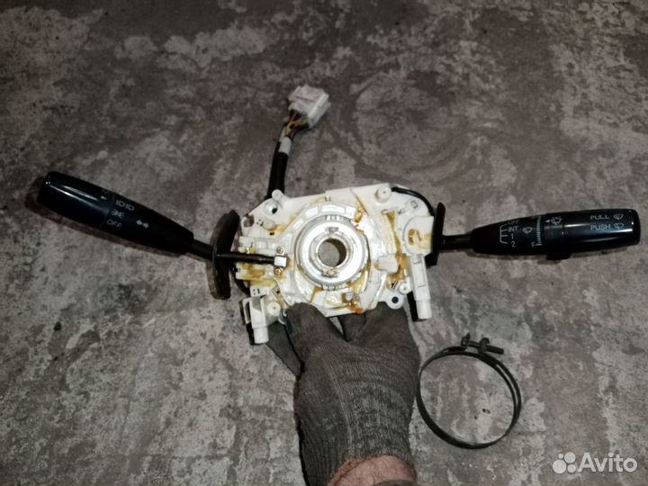 Переключатель подрулевой на Киа Спортадж 03г