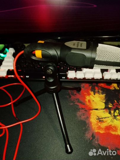 Микрофон condenser sf666