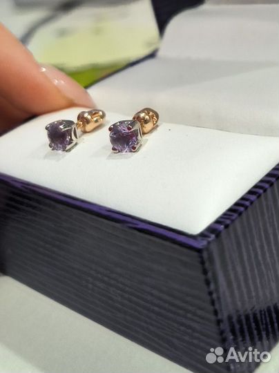 Золотые серьги пуссеты с аметистом 585
