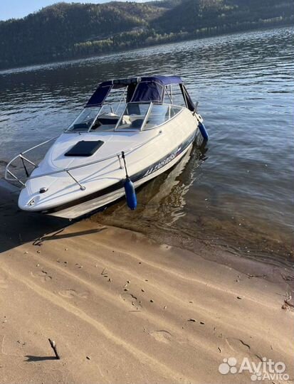 Прогулки на катере по волге