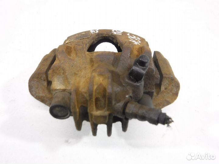 Суппорт передний правый Peugeot 306