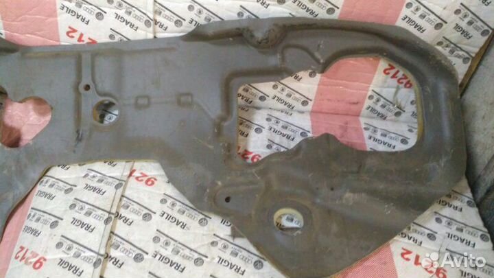 Шумоизоляция моторного отсека Porsche Cayenne 4.5