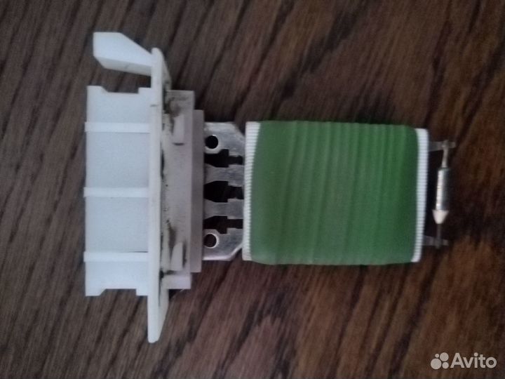 Термостат печки отопителя