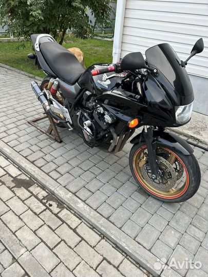Honda CB400SF Boldor