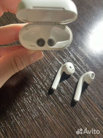 Беспроводные наушники apple airpods 2