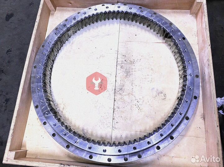 Опорно-поворотный круг 81M8-01021