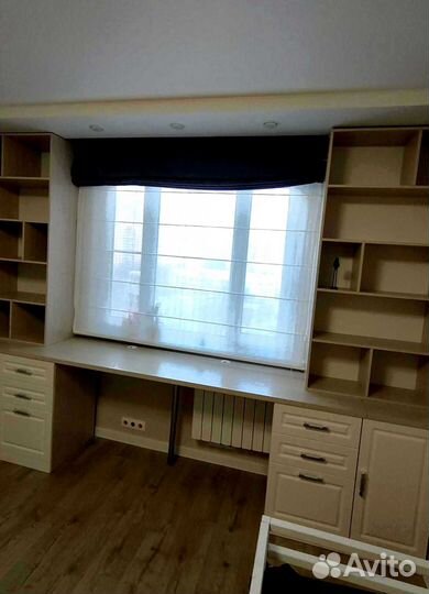 Рабочая зона у окна