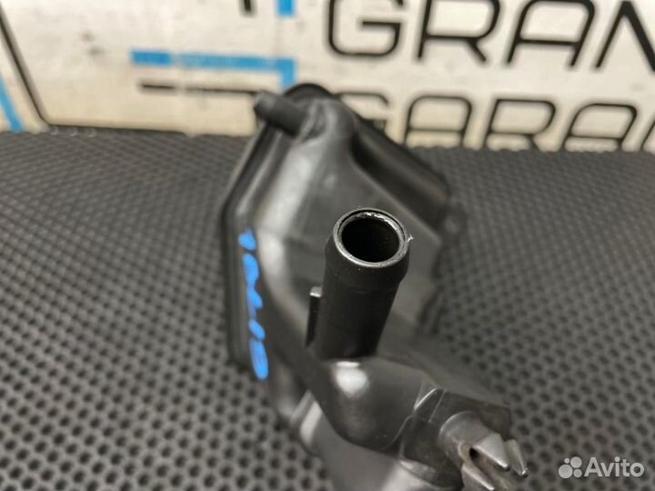 Бачок гур Audi A8 D3 ASB