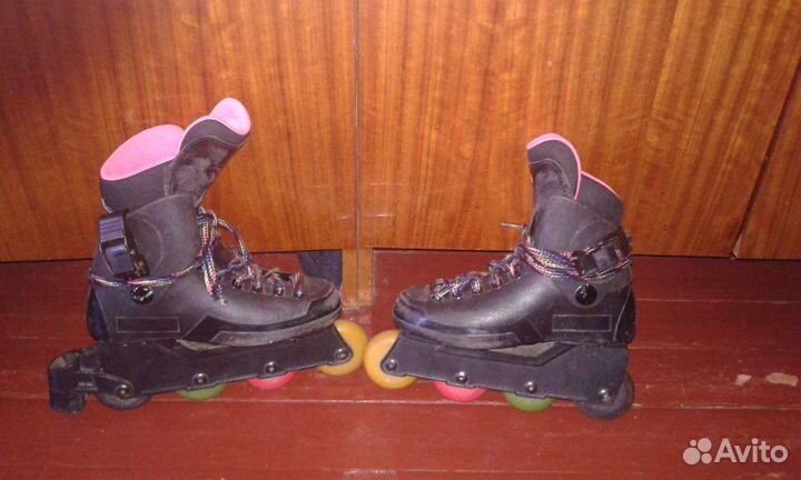 Коньки роликовые