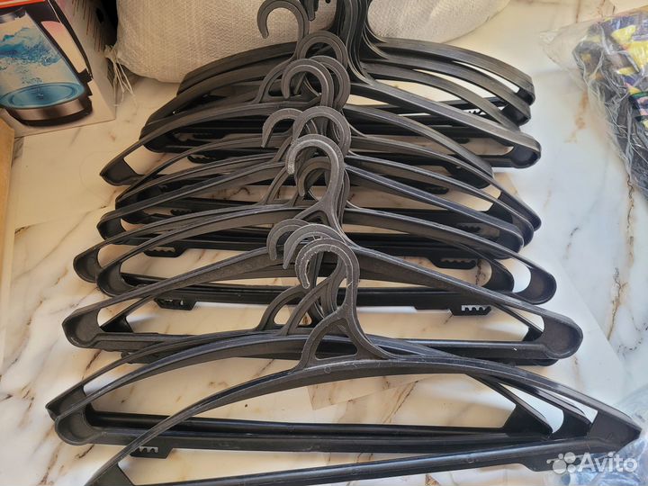 Вешалки плечики