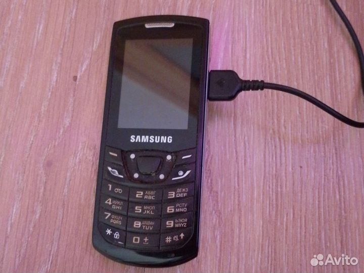 Samsung B2100