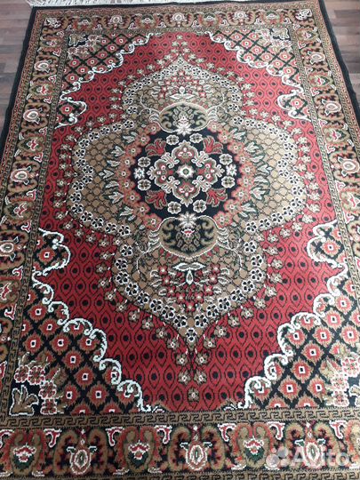 Ковер шерстяной