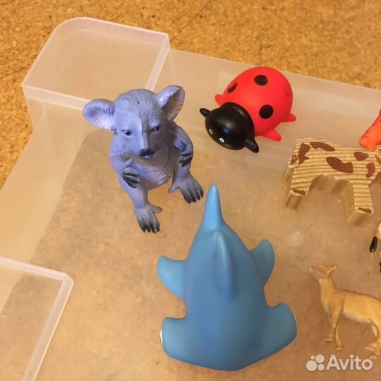 Игрушки из мультфильмов резиновые пластиковые