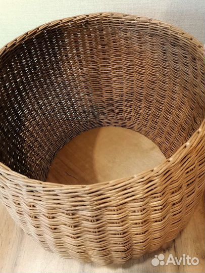 Корзина плетеная