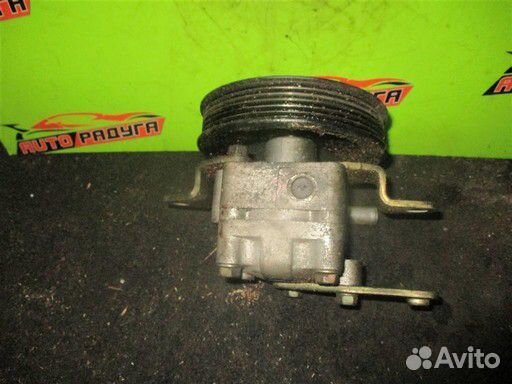 Насос гидроусилителя nissan jtnu30,JTU30,NT30,RC24