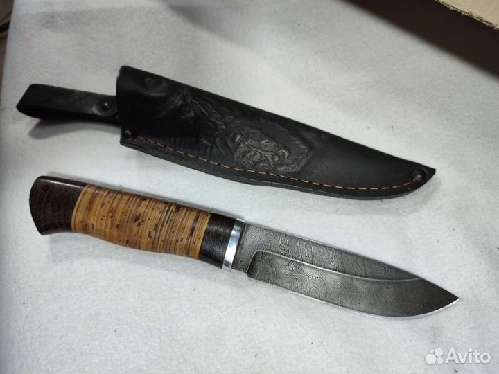 Нож из дамасской стали