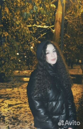 Администратор в салоне красоты, мастер по маникюру