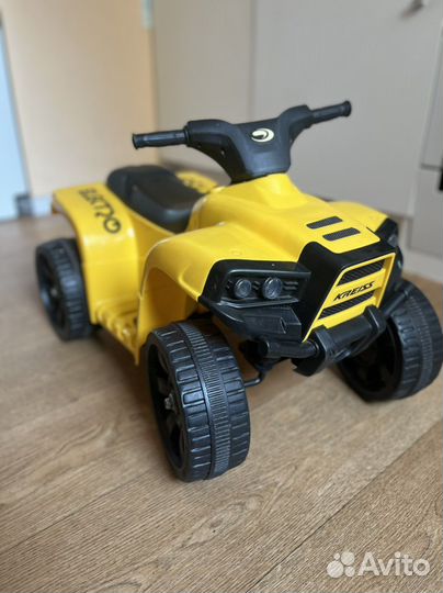 Детский квадроцикл на аккумуляторе