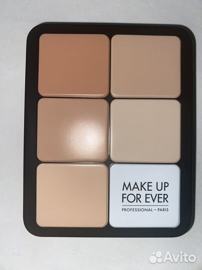 Палетка тональных средсв make up for ever