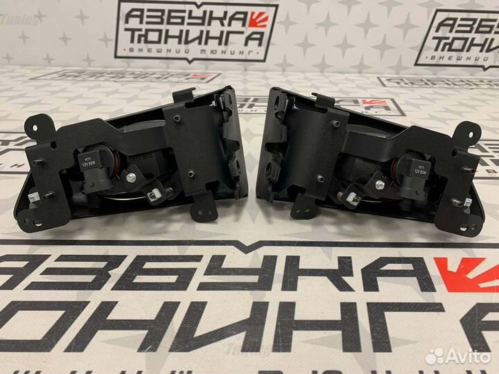 Туманки Honda Fit 2007-2010 год Y9435