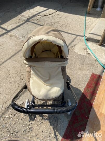 Коляска игрушечная