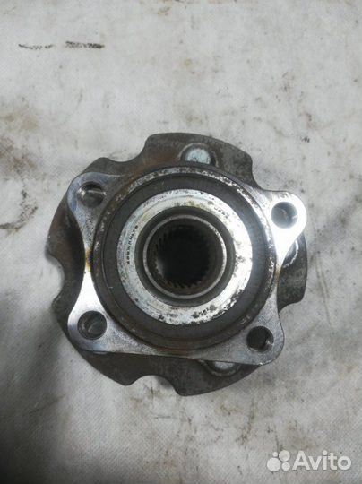 Ступица задняя Toyota Rav4 XA30