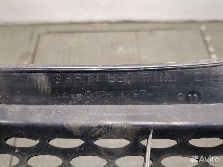 Решетка радиатора Mercedes Vito W639, 2008