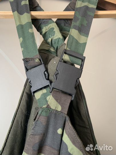 Камуфляжный комбинезон