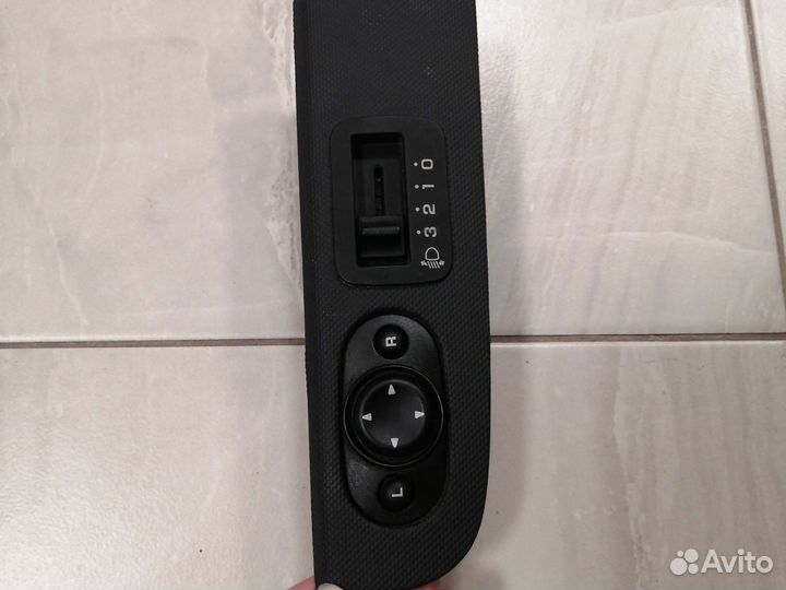 Кнопка корректора фар Chrysler Sebring/Dodge