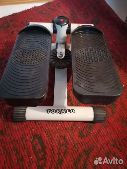 Силовой тренажер для ног