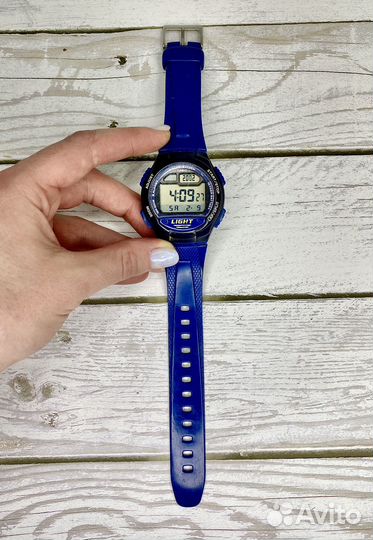 Электронные часы casio синие с подсветкой