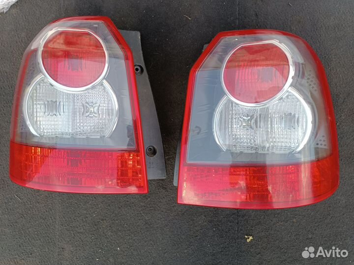 Фонарь задний левый/правый Freelander 2 L359 07-10