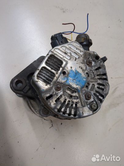 Генератор Toyota Yaris, 2000