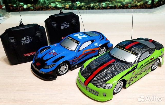 Машинка на радиоуправлении YE3270B-N1 Супердрифт