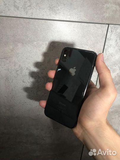 iPhone X, 64 ГБ